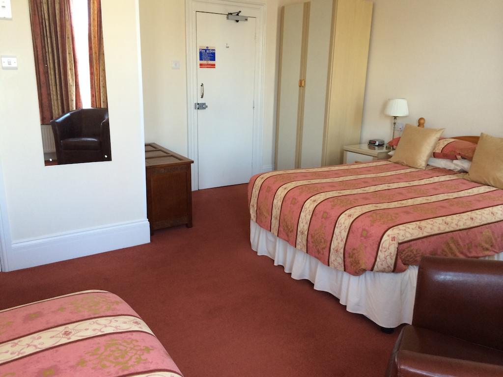 Landguard Lodge Southampton Phòng bức ảnh